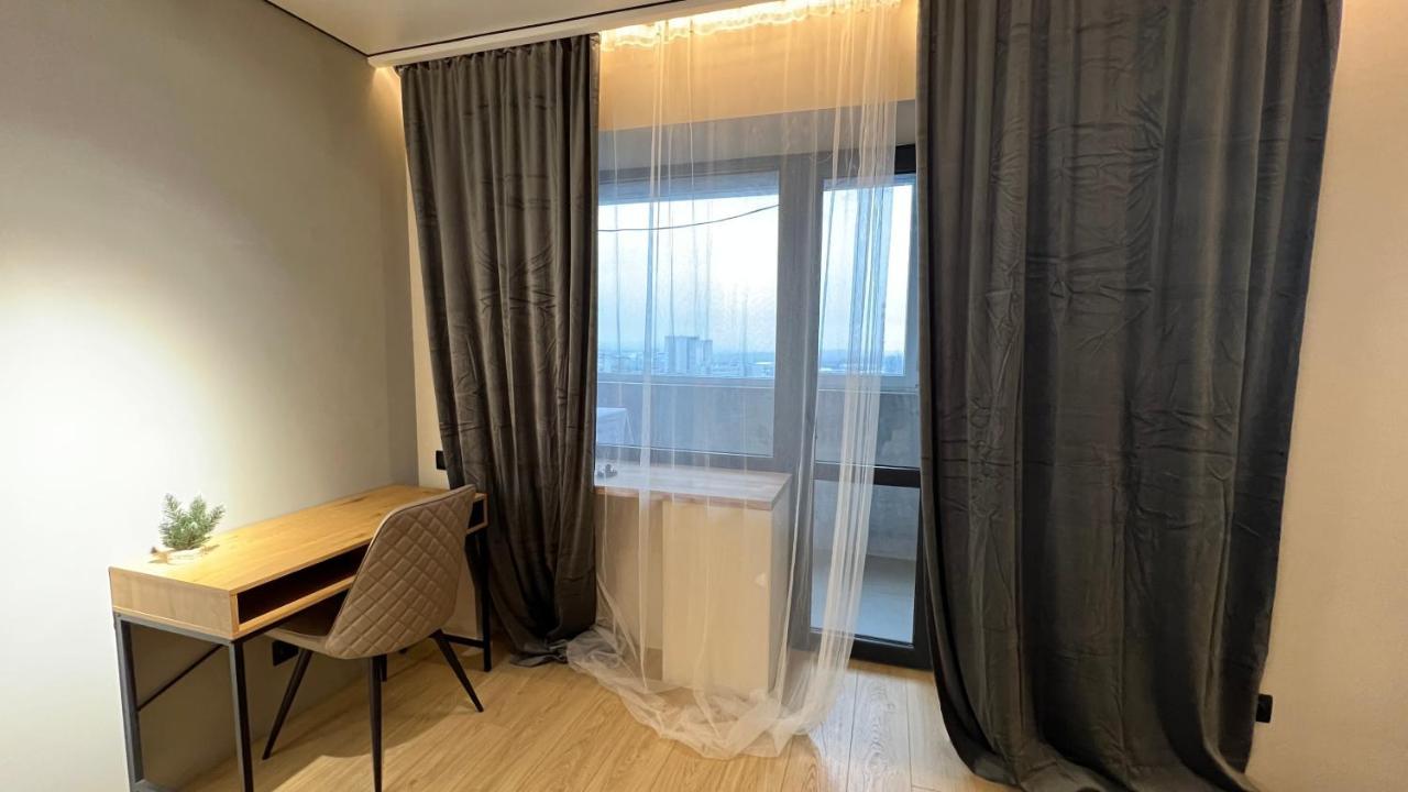 2 Room Modern Apartment View 第聂伯罗彼得罗夫斯克 外观 照片